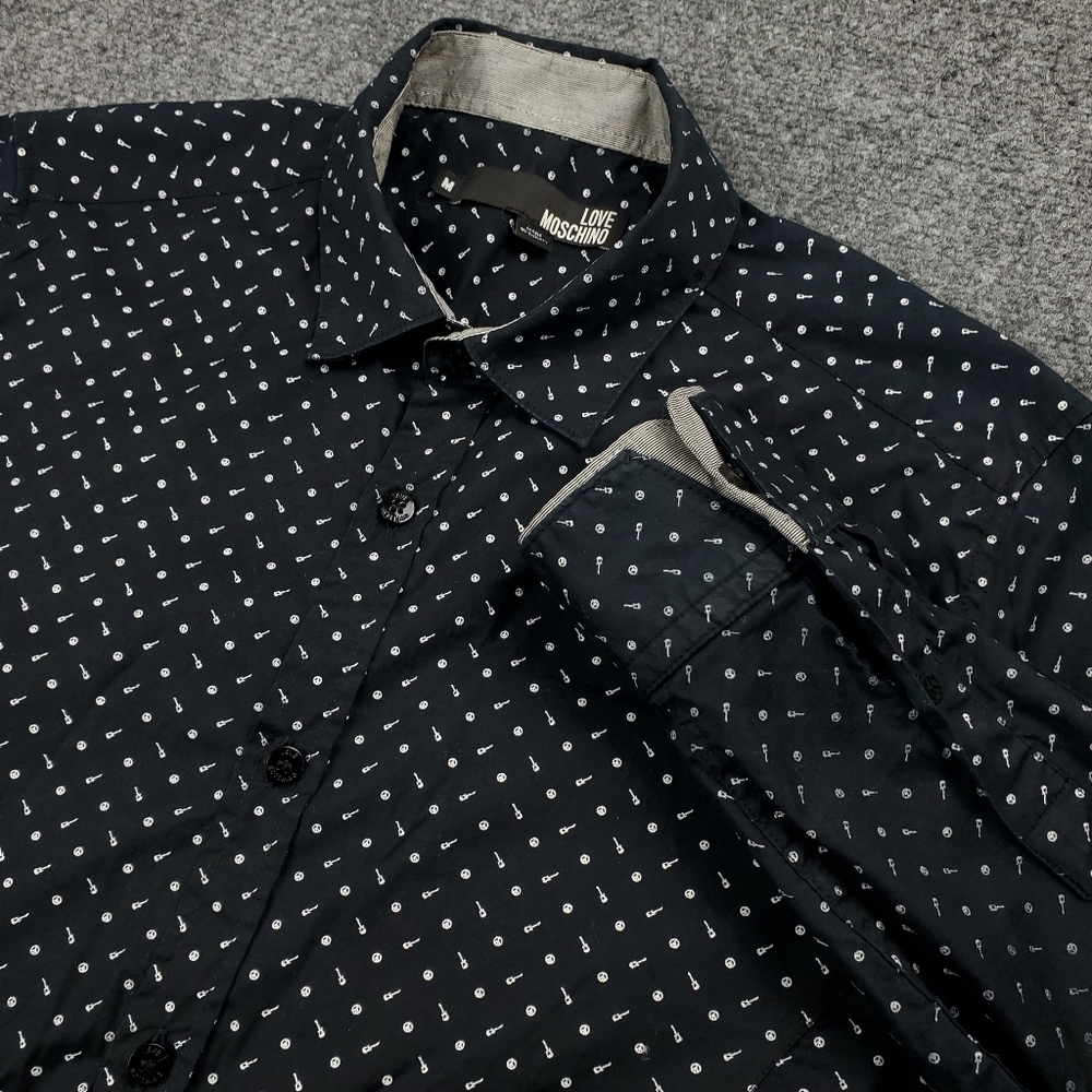 Love Moschino Shirt Mens Medium Button Up Peace Sign Guitar Print Black